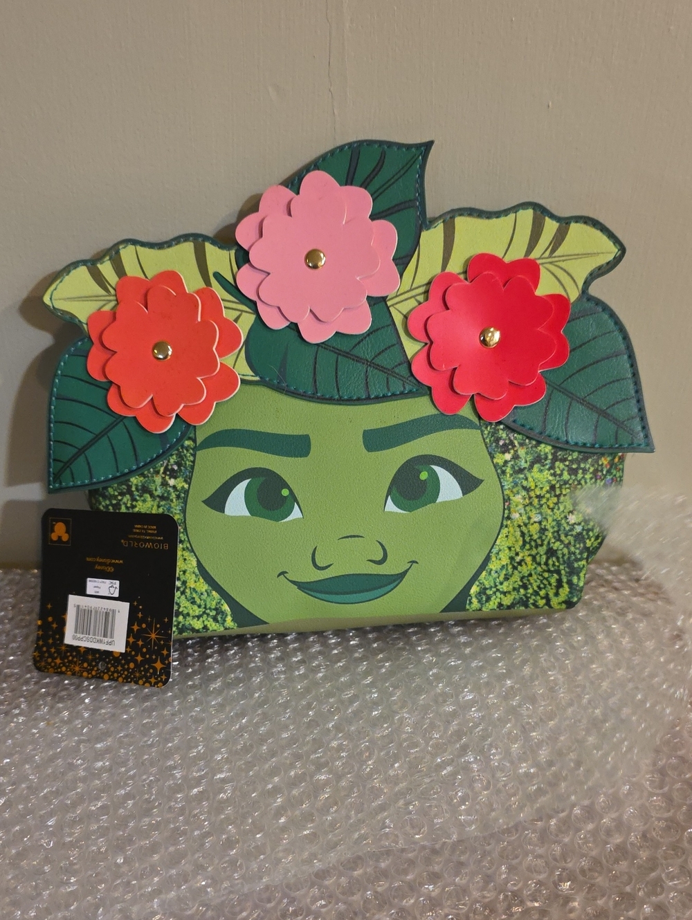 Bioworld Disney Moana Te Fiti 3D Figural Domed Cosmetic Makeup Bag.